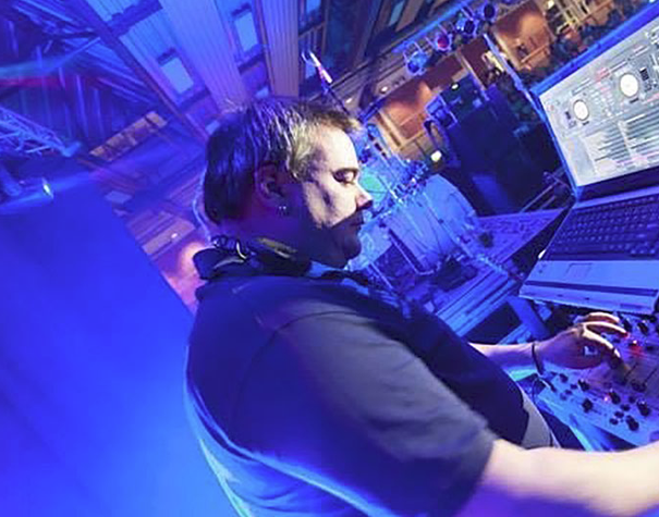 DJ-PCEE